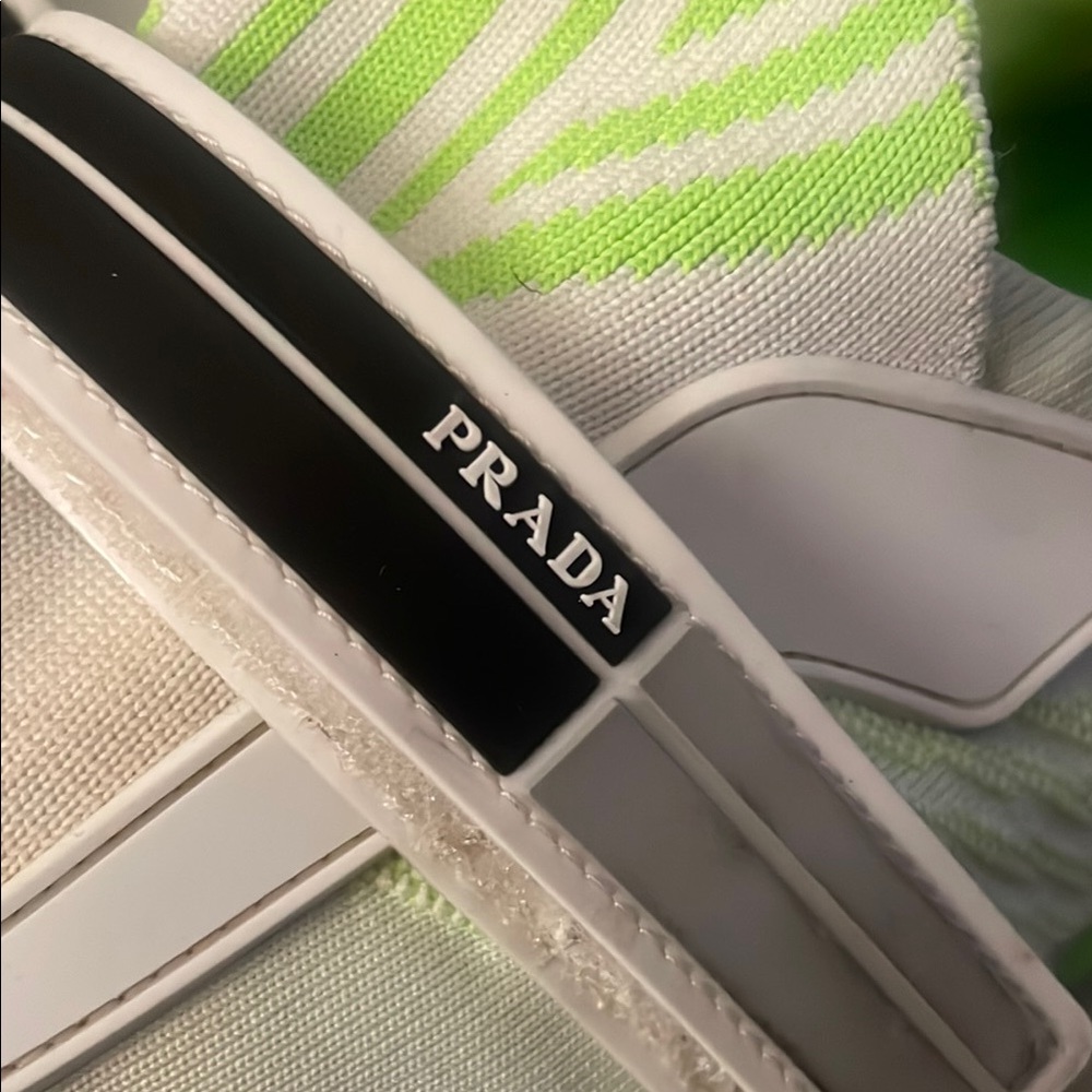 Prada Shoes - Picture 3 of 17